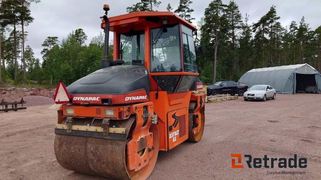 Asfaltsvält DYNAPAC CG233HF - Строительная техника: фото 4 Asfaltsvält DYNAPAC CG233HF - Строительная техника: фото 4