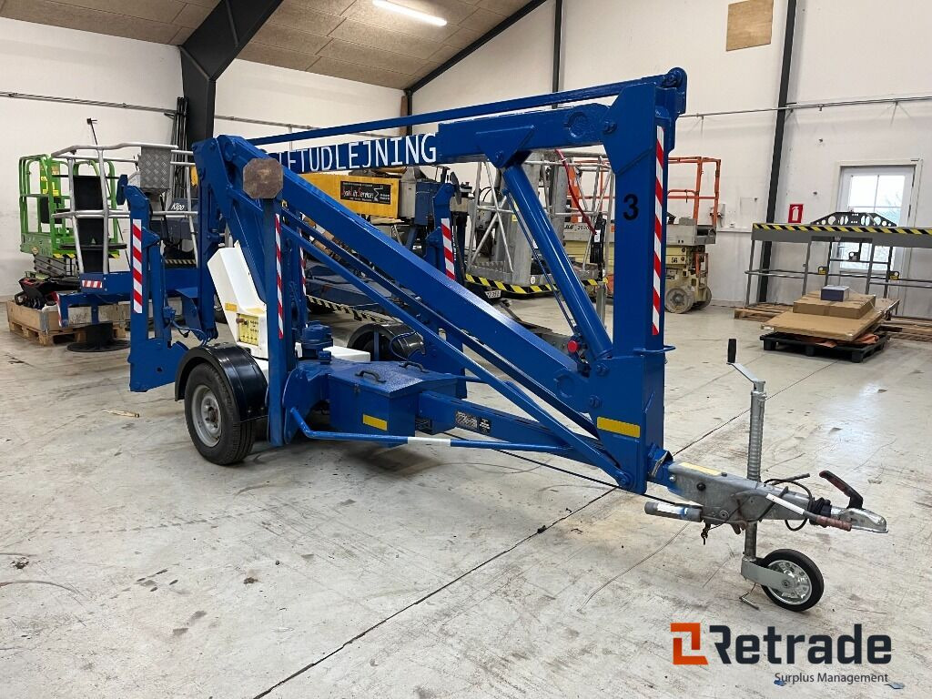 UpRight TL38 trailerlift - 13,5m - Строительная техника: фото 3 UpRight TL38 trailerlift - 13,5m - Строительная техника: фото 3