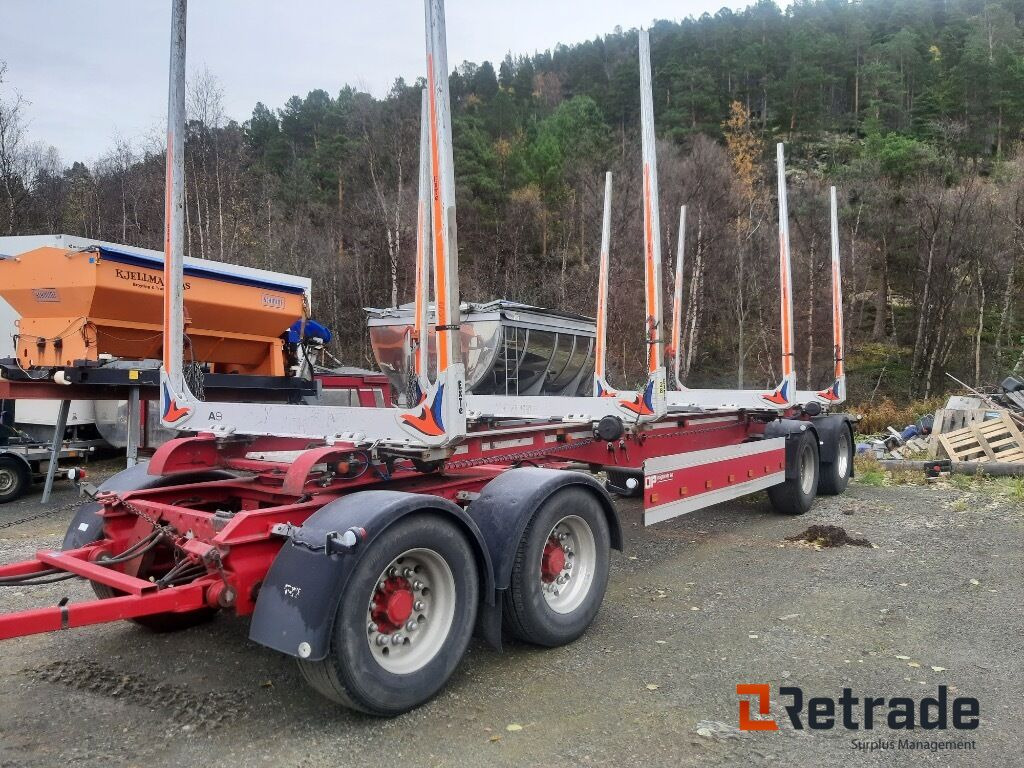 Tømmerhenger HØGLUND - Прицеп лесовоз: фото 1 Tømmerhenger HØGLUND - Прицеп лесовоз: фото 1