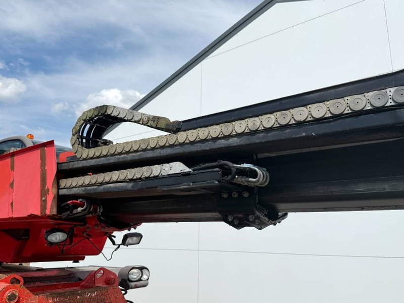 Телескопический погрузчик Manitou MRT 2150 Plus Privilege - 4x4x4 / Crab Mode: фото 18