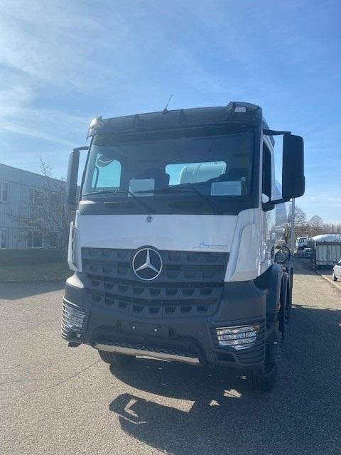 Mercedes Arocs 4145 - Автобетоносмеситель: фото 3 Mercedes Arocs 4145 - Автобетоносмеситель: фото 3
