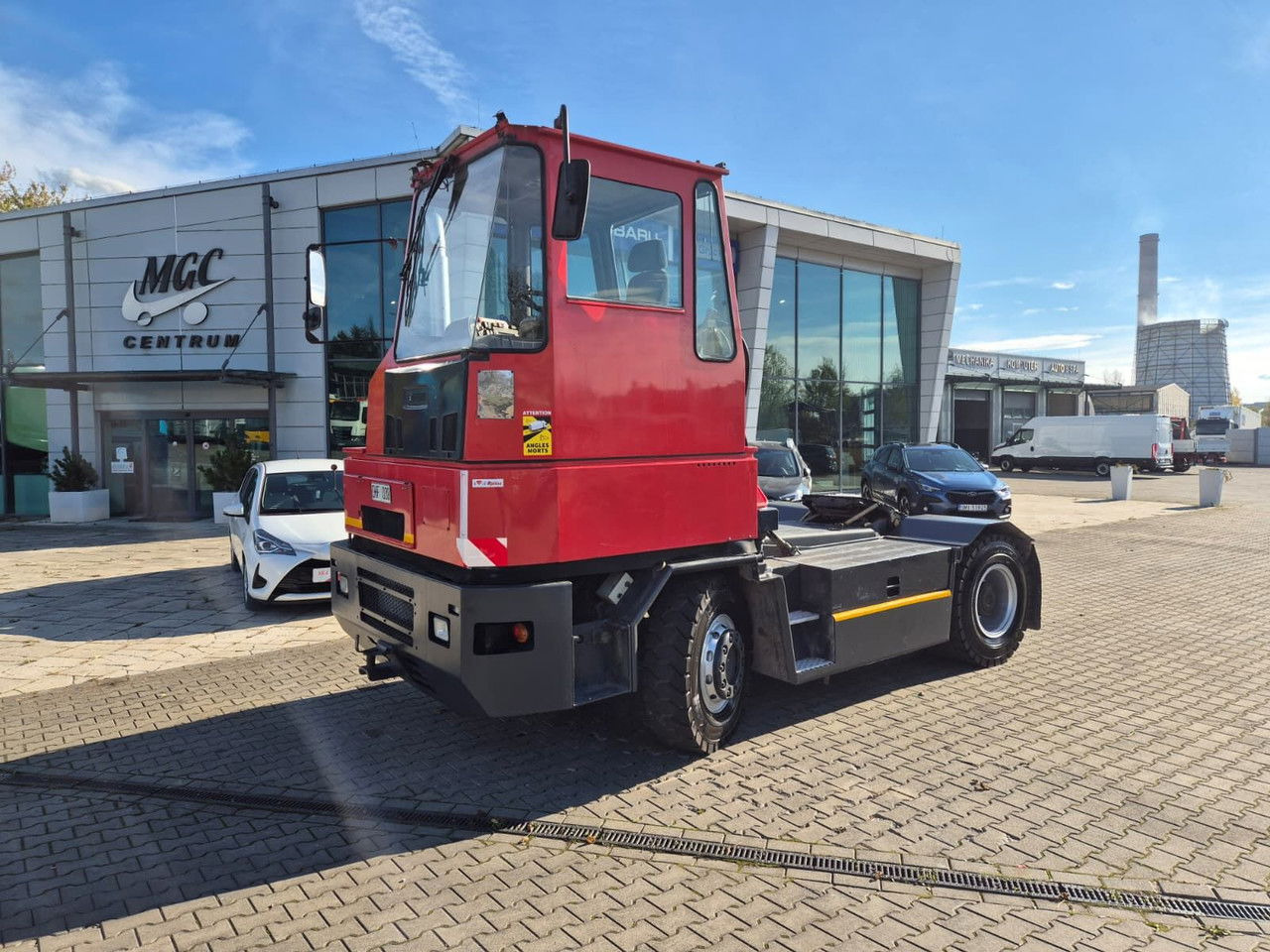 KALMAR TR618i - 4X4 - LIKE NEW! - Терминальный тягач: фото 1 KALMAR TR618i - 4X4 - LIKE NEW! - Терминальный тягач: фото 1