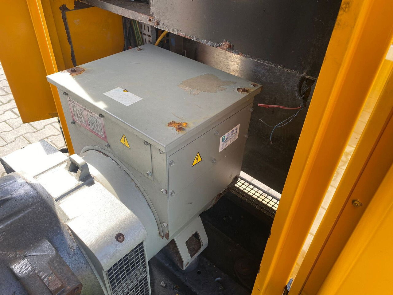 Электрогенератор SDMO NS 60 W M, Silent generator 60kVA, 48KW NS 60 W M, Silent generator 60kVA, 48KW: фото 18 Электрогенератор SDMO NS 60 W M, Silent generator 60kVA, 48KW NS 60 W M, Silent generator 60kVA, 48KW: фото 18