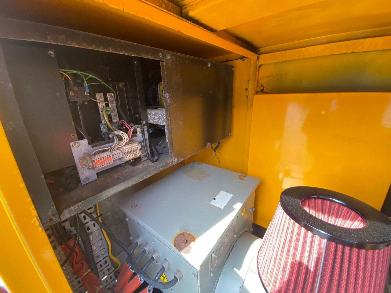 Электрогенератор SDMO NS 60 W M, Silent generator 60kVA, 48KW NS 60 W M, Silent generator 60kVA, 48KW: фото 11 Электрогенератор SDMO NS 60 W M, Silent generator 60kVA, 48KW NS 60 W M, Silent generator 60kVA, 48KW: фото 11