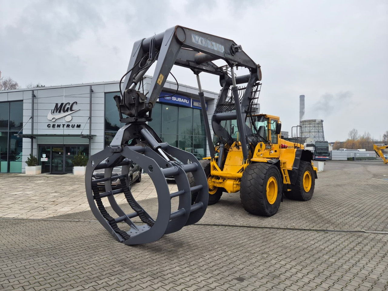 VOLVO L180 E / 4WD / 1 Owner / Wood LOG - Колёсный погрузчик: фото 3 VOLVO L180 E / 4WD / 1 Owner / Wood LOG - Колёсный погрузчик: фото 3