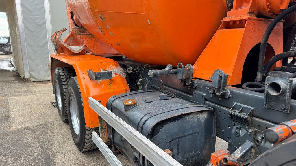 MAN 26.272 6x4 mixer - 7M3 - full spring - Автобетоносмеситель: фото 4 MAN 26.272 6x4 mixer - 7M3 - full spring - Автобетоносмеситель: фото 4