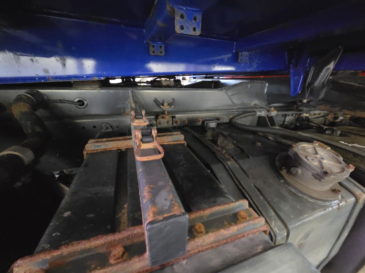 Mercedes-Benz Axor 1829 K 4x2 meiller tipper - crane PK8501 remote - Самосвал: фото 3 Mercedes-Benz Axor 1829 K 4x2 meiller tipper - crane PK8501 remote - Самосвал: фото 3