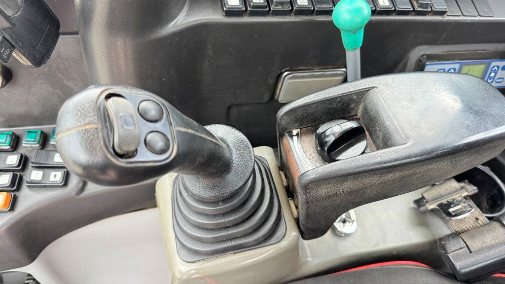 Колёсный экскаватор Takeuchi TB295W - 2014 Year - Powertilt - 3X Buckets: фото 14