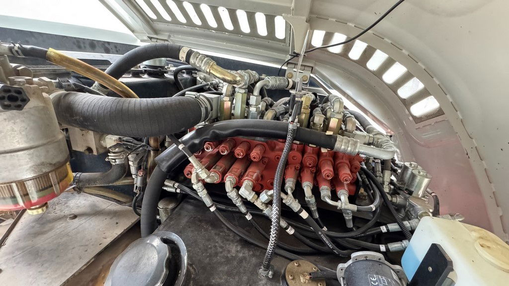 Колёсный экскаватор Takeuchi TB295W - 2014 Year - Powertilt - 3X Buckets: фото 16