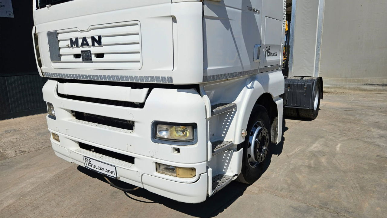 MAN TGA 18.413 4X2 tractor unit - Тягач: фото 2 MAN TGA 18.413 4X2 tractor unit - Тягач: фото 2