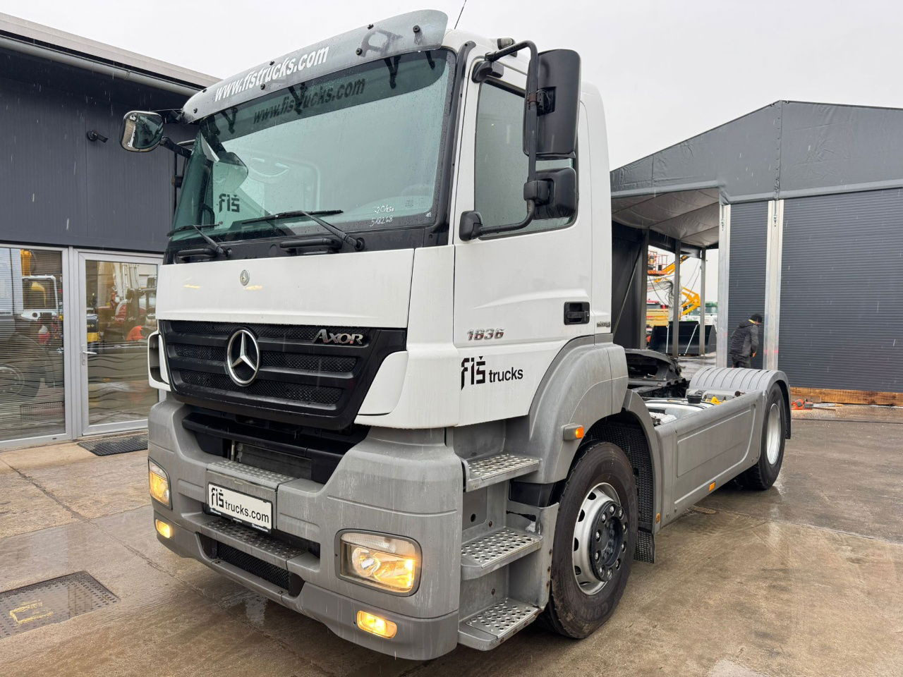 Mercedes-Benz Axor 1836 4x2 tipper hydraulics - Тягач: фото 1 Mercedes-Benz Axor 1836 4x2 tipper hydraulics - Тягач: фото 1