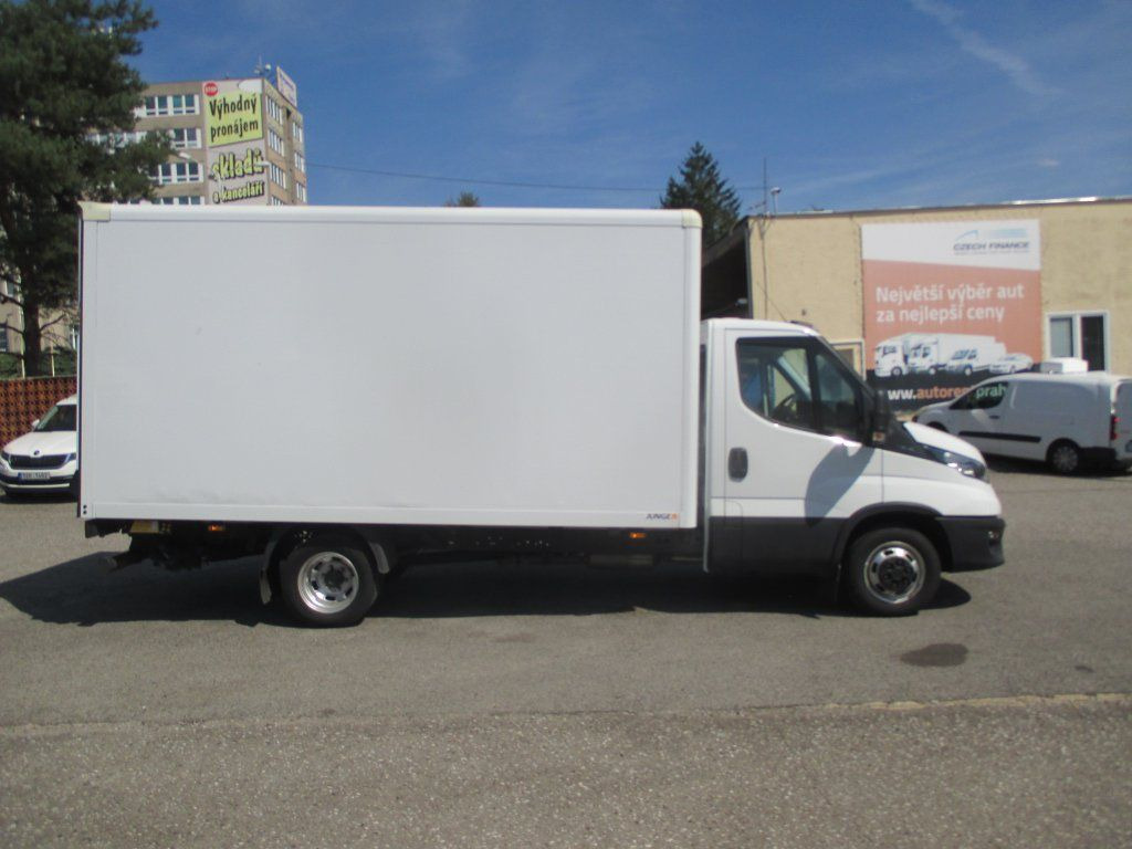 Iveco Daily 35C16 - Фургон с закрытым кузовом: фото 4 Iveco Daily 35C16 - Фургон с закрытым кузовом: фото 4