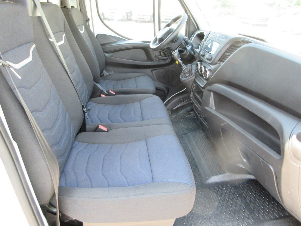 Цельнометаллический фургон Iveco Daily 35S16: фото 14 Цельнометаллический фургон Iveco Daily 35S16: фото 14