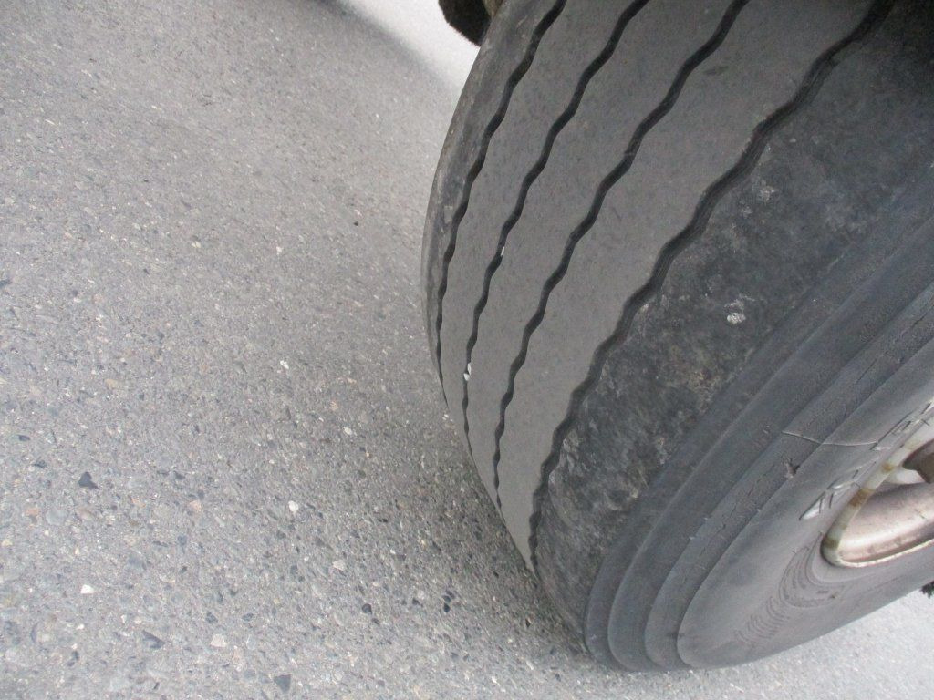 Прицеп-контейнеровоз/ Сменный кузов Krone BDF: фото 12 Прицеп-контейнеровоз/ Сменный кузов Krone BDF: фото 12