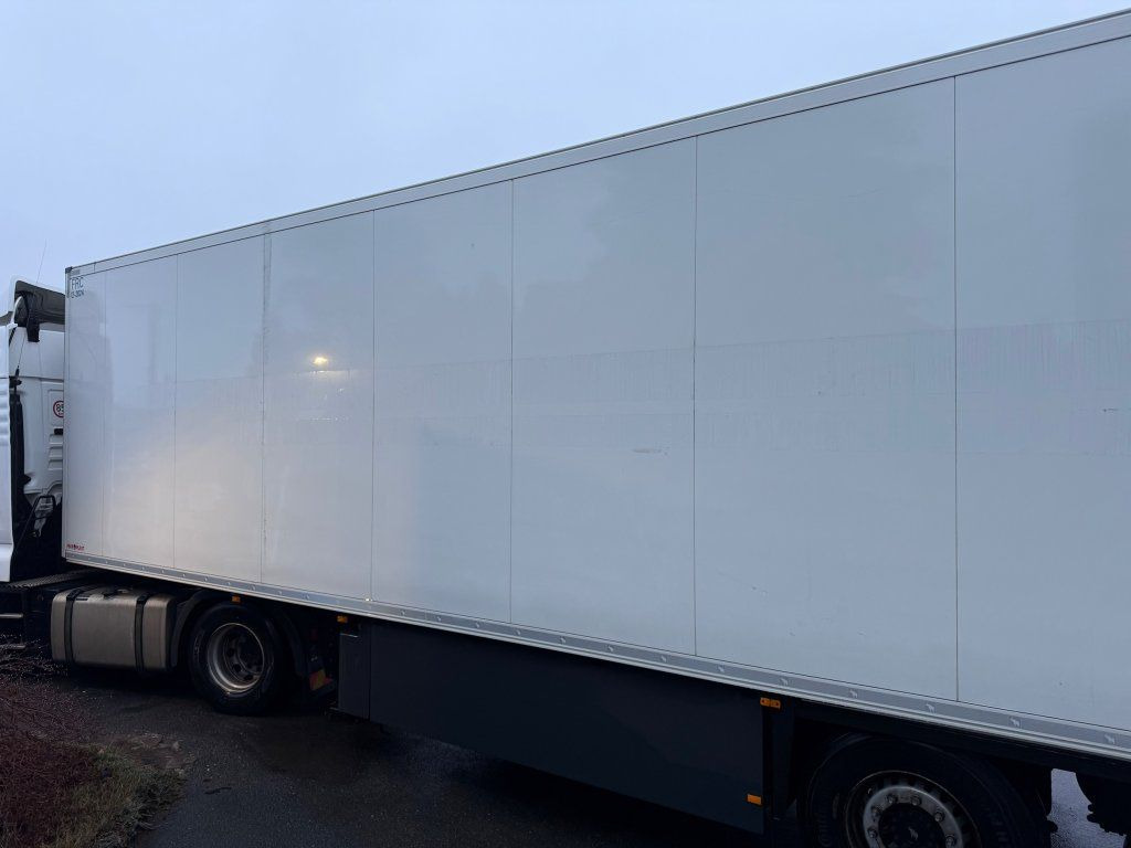 Schmitz Cargobull Carrier Vector NOT WORKING - Полуприцеп-фургон: фото 5 Schmitz Cargobull Carrier Vector NOT WORKING - Полуприцеп-фургон: фото 5