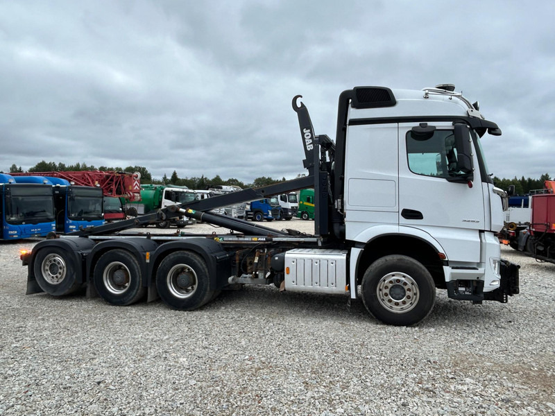 Mercedes-Benz Arocs 3253 | Joab L 24 ton 5750 mm | TULOSSA - Крюковой мультилифт: фото 4 Mercedes-Benz Arocs 3253 | Joab L 24 ton 5750 mm | TULOSSA - Крюковой мультилифт: фото 4