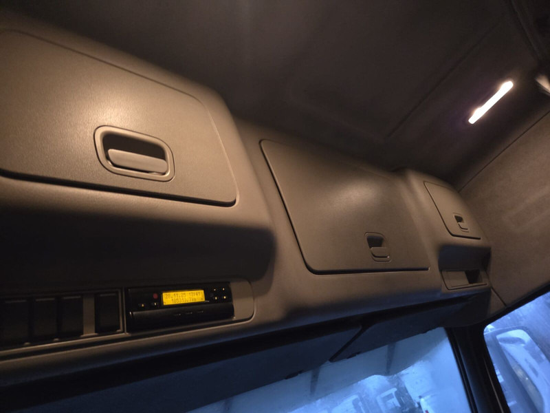 Volvo FH12 460 - Voith - Тягач: фото 5 Volvo FH12 460 - Voith - Тягач: фото 5