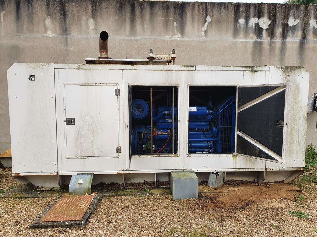 330 kVa Fg Wilson Perkins 2006 TWG2 - Электрогенератор: фото 2 330 kVa Fg Wilson Perkins 2006 TWG2 - Электрогенератор: фото 2