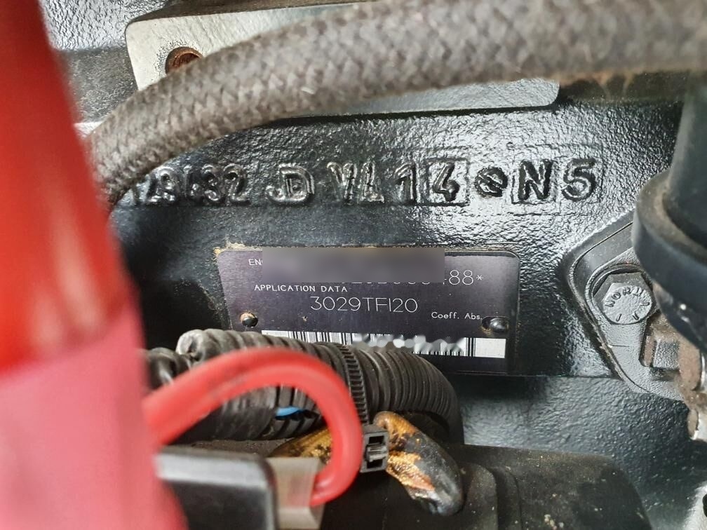 SDMO - Электрогенератор: фото 4 SDMO - Электрогенератор: фото 4