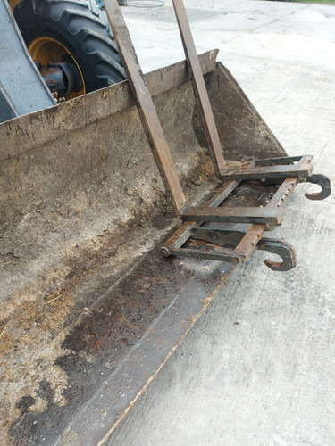 Телескопический погрузчик 2000 New Holland LM420: фото 15 Телескопический погрузчик 2000 New Holland LM420: фото 15