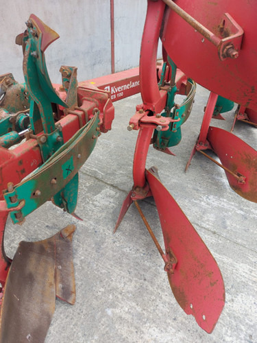 Kverneland ES 100-200-28 - Плуг: фото 3 Kverneland ES 100-200-28 - Плуг: фото 3