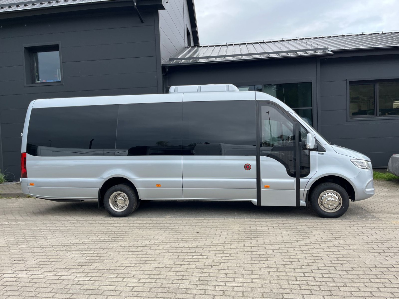 Mercedes-Benz Sprinter 519 TRANSFER XL / 22+1+1 / ON STOCK!!! Mercedes-Benz Sprinter 519 TOURIST XL/ 21-24 Seats/ IN STOCK! - Микроавтобус, Пассажирский фургон: фото 4 Mercedes-Benz Sprinter 519 TRANSFER XL / 22+1+1 / ON STOCK!!! Mercedes-Benz Sprinter 519 TOURIST XL/ 21-24 Seats/ IN STOCK! - Микроавтобус, Пассажирский фургон: фото 4