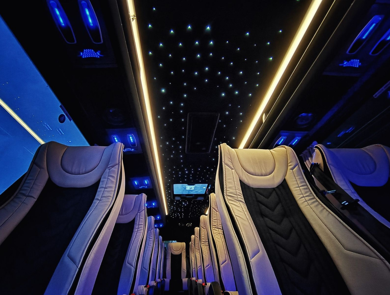 Mercedes-Benz Sprinter 519 XL /19+1+1/Luxury Bus /Coming Soon! Mercedes-Benz Sprinter 519 XL /19+1+1/Luxury /Panorama Windows - Микроавтобус, Пассажирский фургон: фото 1 Mercedes-Benz Sprinter 519 XL /19+1+1/Luxury Bus /Coming Soon! Mercedes-Benz Sprinter 519 XL /19+1+1/Luxury /Panorama Windows - Микроавтобус, Пассажирский фургон: фото 1