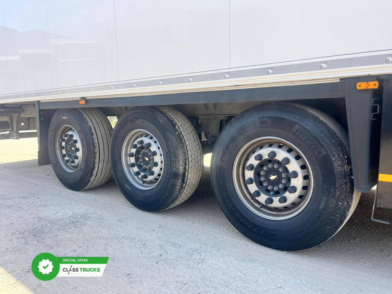 Schmitz Cargobull SKO Double Deck FP 45 Carrier Vector 1550 h2.7m - Полуприцеп-рефрижератор: фото 5 Schmitz Cargobull SKO Double Deck FP 45 Carrier Vector 1550 h2.7m - Полуприцеп-рефрижератор: фото 5