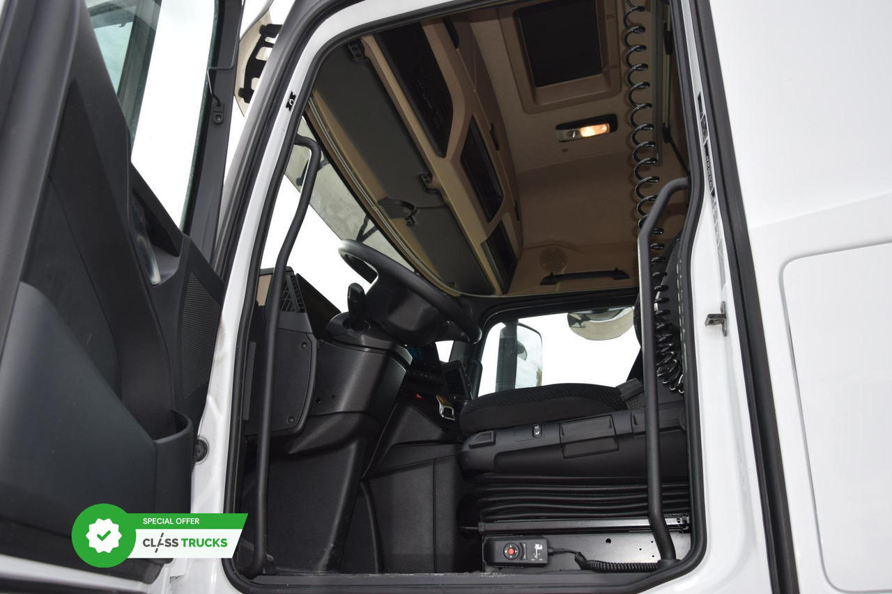 Тягач Mercedes-Benz Actros 5 1845 BigSpace: фото 8 Тягач Mercedes-Benz Actros 5 1845 BigSpace: фото 8