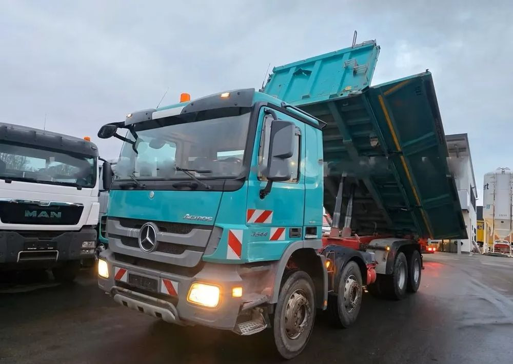 Mercedes-Benz Actros 3544 / 4144 •EPS •Wywrotka trójstronna • 8x4 • Meiller BORDMATIK • Euro5 • - Самосвал: фото 2 Mercedes-Benz Actros 3544 / 4144 •EPS •Wywrotka trójstronna • 8x4 • Meiller BORDMATIK • Euro5 • - Самосвал: фото 2
