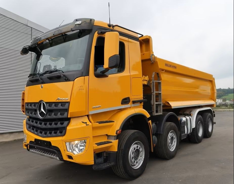 Mercedes-Benz Arocs 3251 8x4 | 510 KM | Euro 6d | Navi | Wywrotka Trójstronna | 215 600 km !! - Самосвал: фото 1 Mercedes-Benz Arocs 3251 8x4 | 510 KM | Euro 6d | Navi | Wywrotka Trójstronna | 215 600 km !! - Самосвал: фото 1