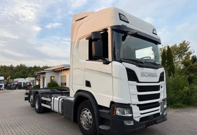Scania R450 BDF • 6x2 • Euro 6d • Skrętna tylna oś • Retarder • Pod zabudowę • - Грузовик-шасси: фото 2 Scania R450 BDF • 6x2 • Euro 6d • Skrętna tylna oś • Retarder • Pod zabudowę • - Грузовик-шасси: фото 2