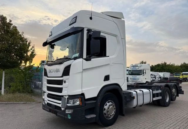 Scania R450 BDF • 6x2 • Euro 6d • Skrętna tylna oś • Retarder • Pod zabudowę • - Грузовик-шасси: фото 4 Scania R450 BDF • 6x2 • Euro 6d • Skrętna tylna oś • Retarder • Pod zabudowę • - Грузовик-шасси: фото 4