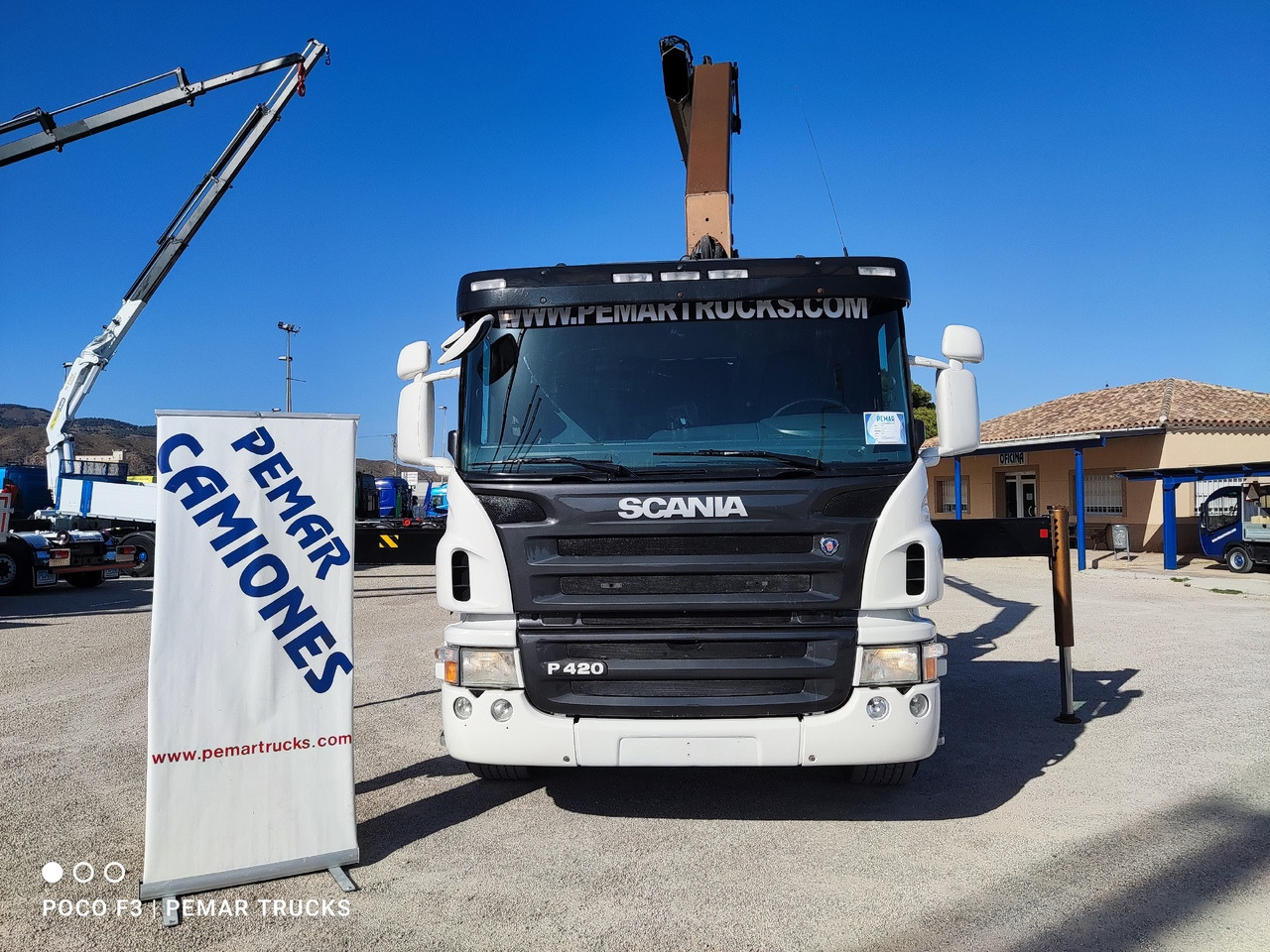 SCANIA P 420 6X2 GRUA CAJA FIJA - Грузовик-контейнеровоз/ Сменный кузов, Автоманипулятор: фото 2 SCANIA P 420 6X2 GRUA CAJA FIJA - Грузовик-контейнеровоз/ Сменный кузов, Автоманипулятор: фото 2