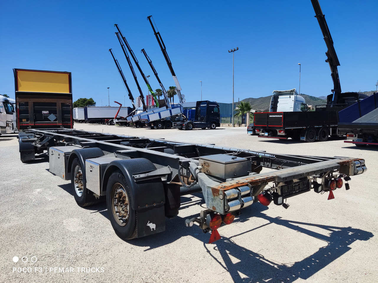 SCHMITZ CARGOBULL KO36 CHASIS MEGATRAILER 4 ejes - Шасси прицеп: фото 3 SCHMITZ CARGOBULL KO36 CHASIS MEGATRAILER 4 ejes - Шасси прицеп: фото 3