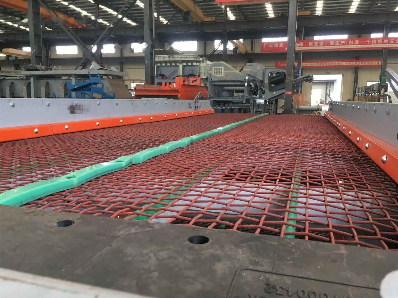 Kinglink Copper Ore Circular Vibrating Screen 3YA2160 | 200TPH - Грохот: фото 3 Kinglink Copper Ore Circular Vibrating Screen 3YA2160 | 200TPH - Грохот: фото 3