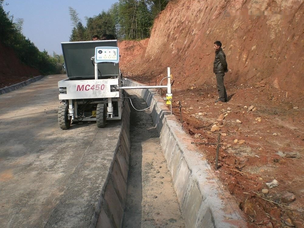 Kinglink MC450 Curbmaker/Curb maker - Щековая дробилка: фото 1 Kinglink MC450 Curbmaker/Curb maker - Щековая дробилка: фото 1