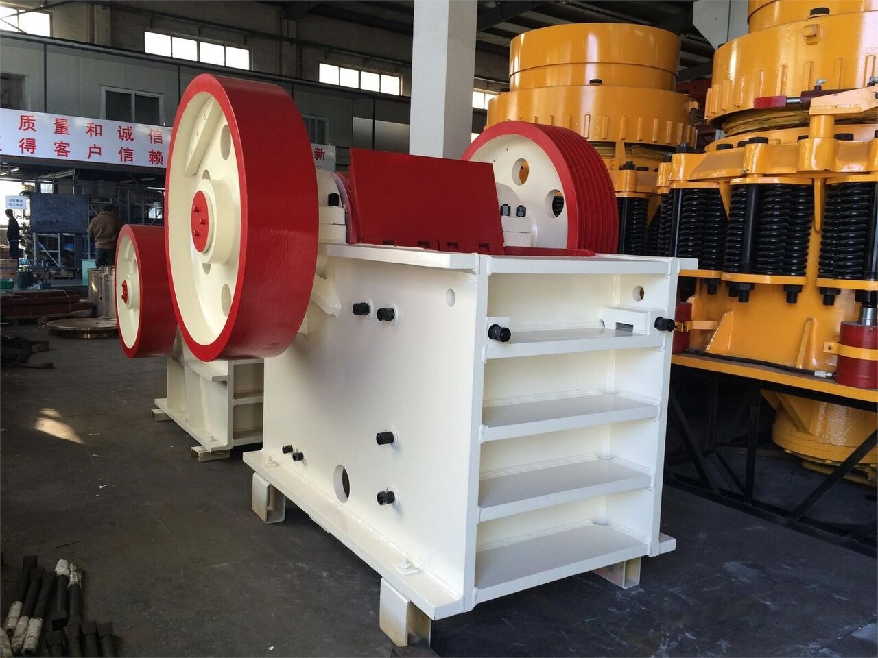 Kinglink PE500x750 Riverstone Jaw Crusher | 2030 - Щековая дробилка: фото 3 Kinglink PE500x750 Riverstone Jaw Crusher | 2030 - Щековая дробилка: фото 3