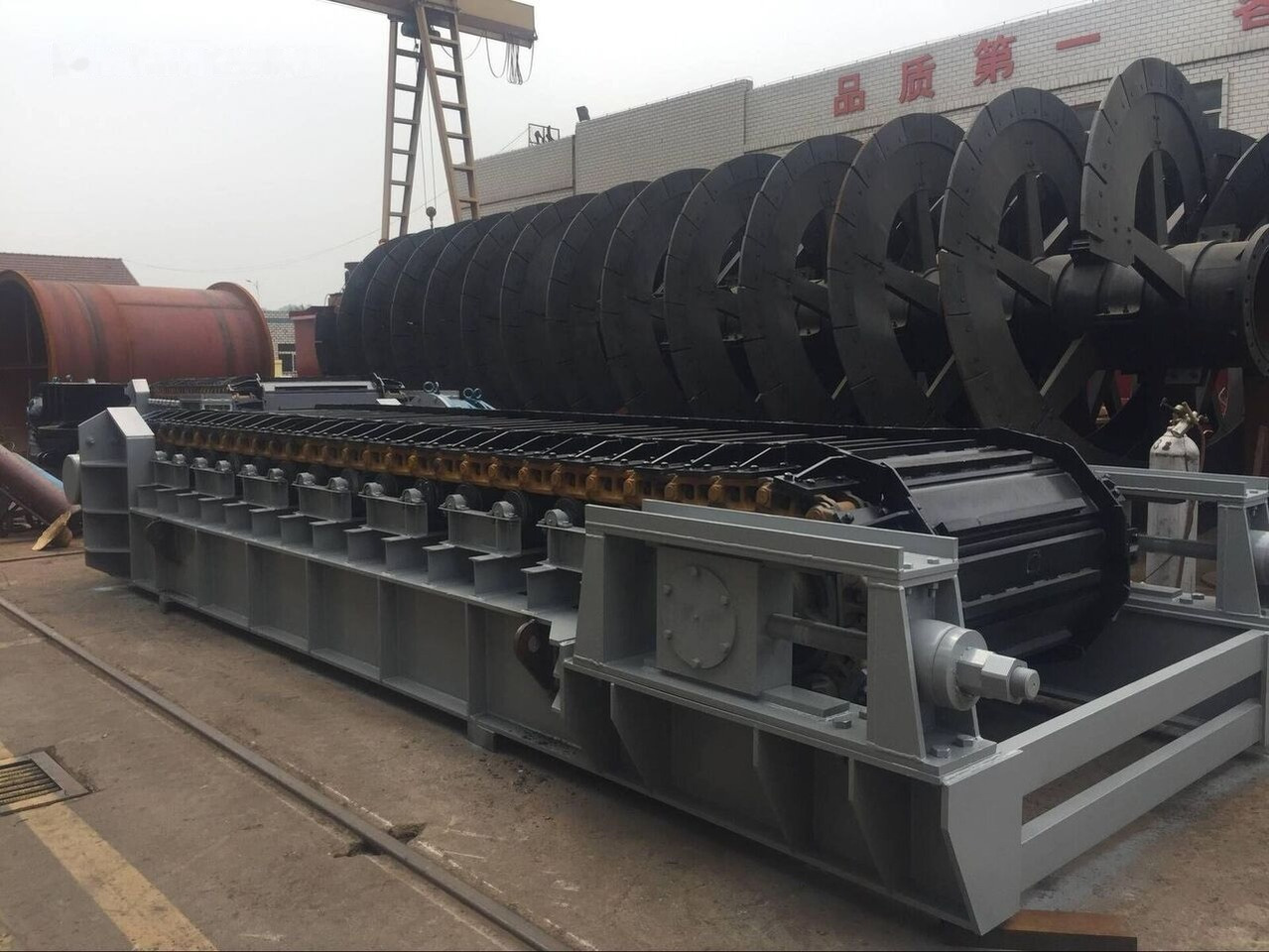 Kinglink WBZ180 Heavy duty Apron feeder - Горнодобывающая техника: фото 1 Kinglink WBZ180 Heavy duty Apron feeder - Горнодобывающая техника: фото 1