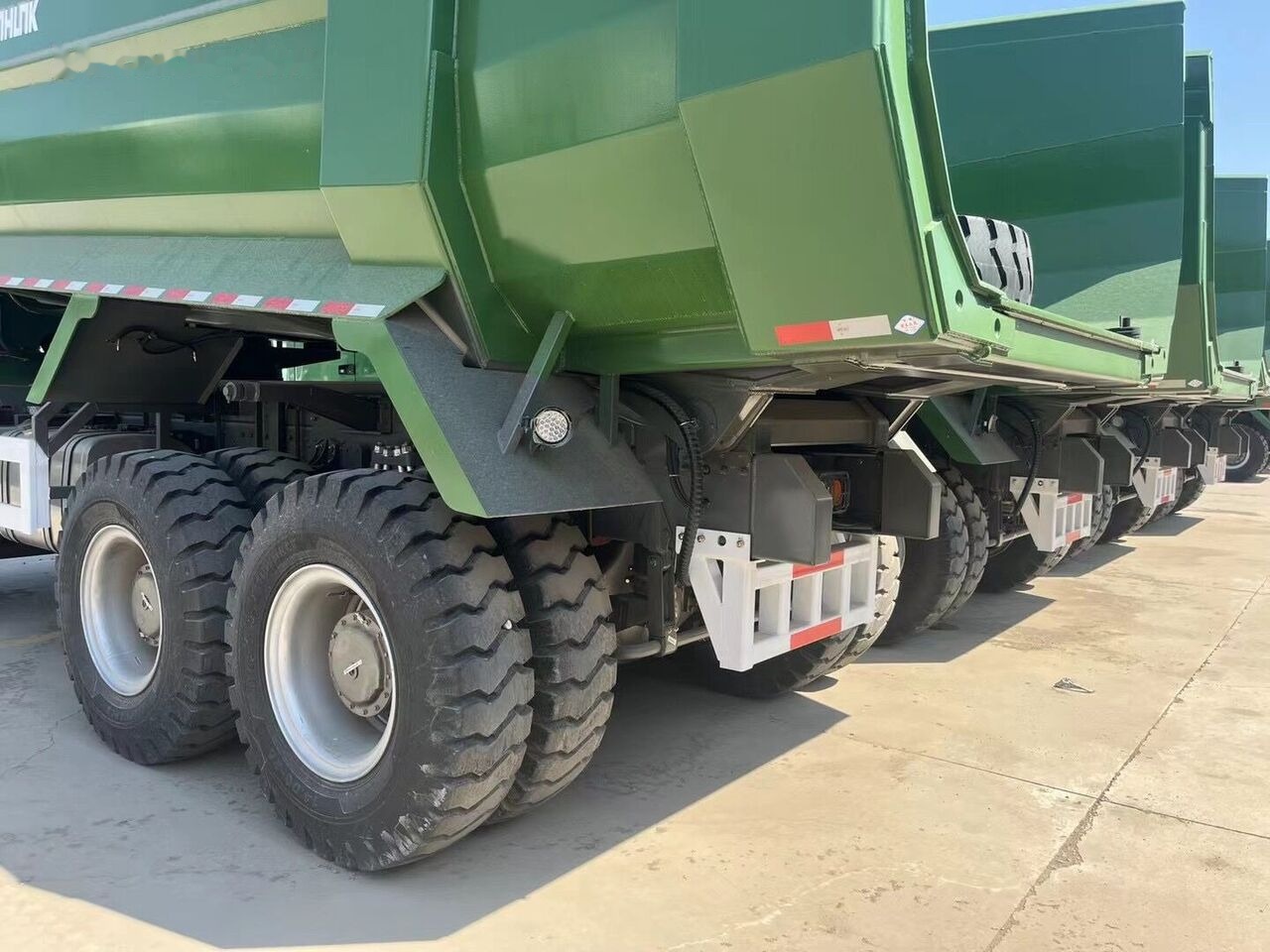 Sinotruk Howo ZZ5707S3840AJ - Карьерный самосвал: фото 1 Sinotruk Howo ZZ5707S3840AJ - Карьерный самосвал: фото 1