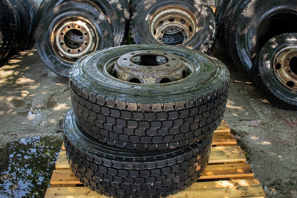 KUMHO 305/70 R19.5 FOR DIFFERENTIAL - Шина для Грузовиков: фото 2 KUMHO 305/70 R19.5 FOR DIFFERENTIAL - Шина для Грузовиков: фото 2