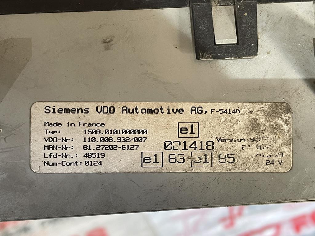 MAN TGA - 81. 27202 - 6127 - Приборная панель для Грузовиков: фото 3 MAN TGA - 81. 27202 - 6127 - Приборная панель для Грузовиков: фото 3