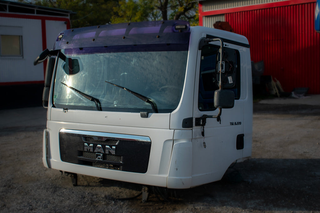 MAN TGL 8.220 - Кабина для Грузовиков: фото 1 MAN TGL 8.220 - Кабина для Грузовиков: фото 1