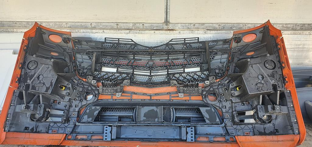 MERCEDES-BENZ ACTROS MP4 - Бампер для Грузовиков: фото 5 MERCEDES-BENZ ACTROS MP4 - Бампер для Грузовиков: фото 5