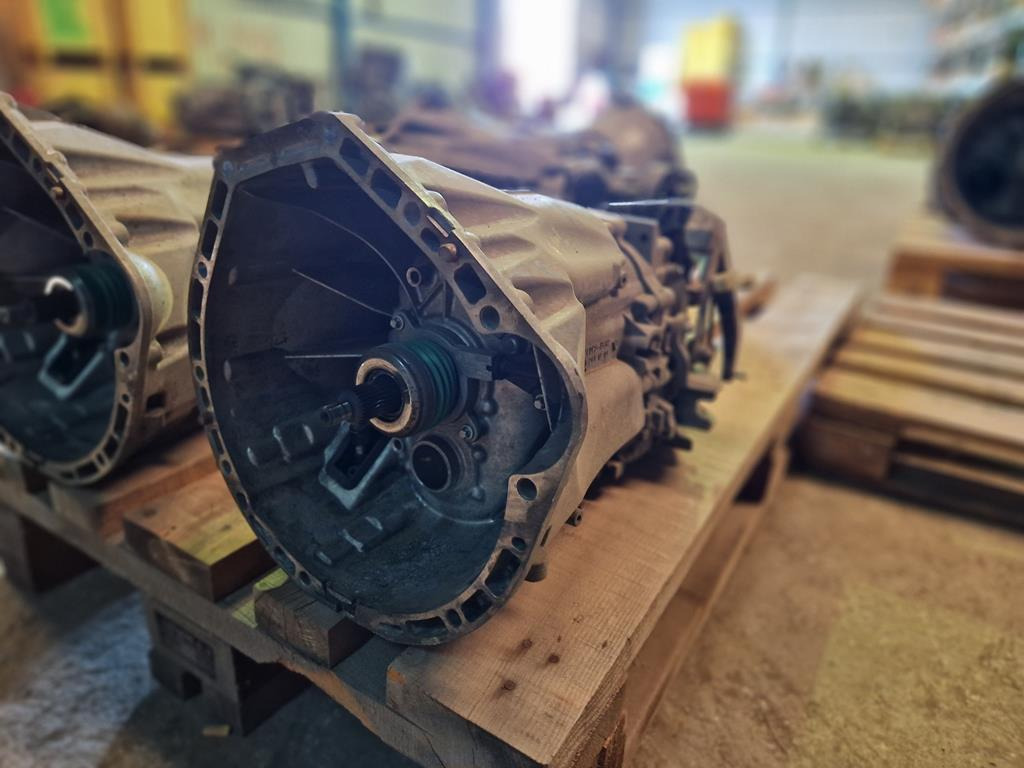 MERCEDES-BENZ SPRINTER 711651 - Коробка передач для Грузовиков: фото 1 MERCEDES-BENZ SPRINTER 711651 - Коробка передач для Грузовиков: фото 1