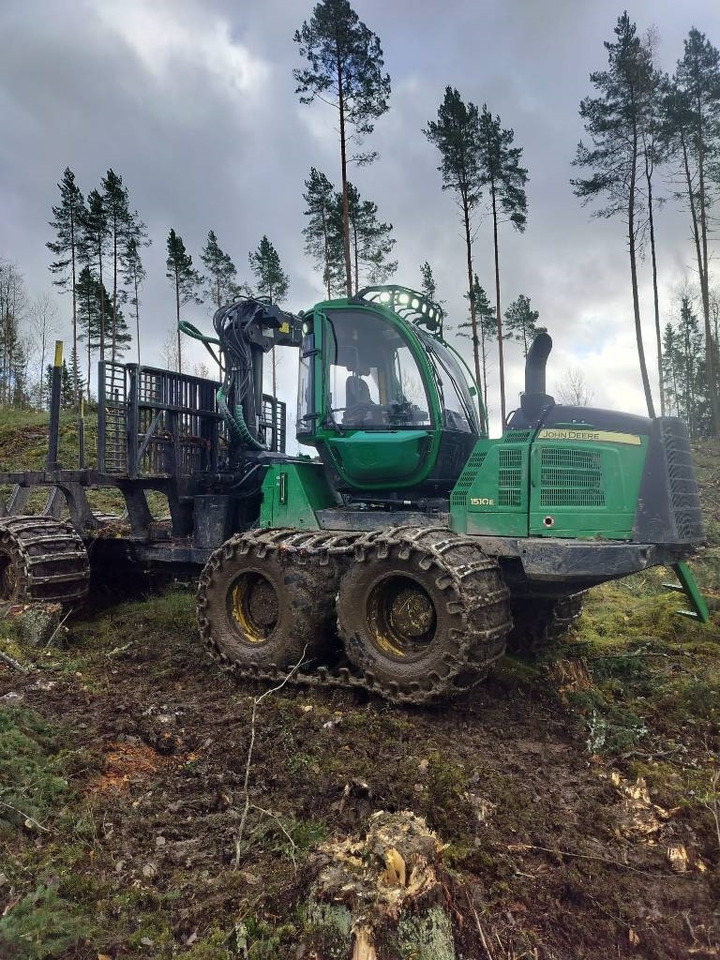 John Deere 1510 E - Форвардер: фото 4 John Deere 1510 E - Форвардер: фото 4