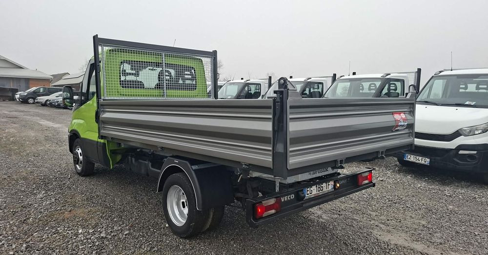 Iveco 35C13, 35C14, 35C15 - Малотоннажный самосвал: фото 5 Iveco 35C13, 35C14, 35C15 - Малотоннажный самосвал: фото 5