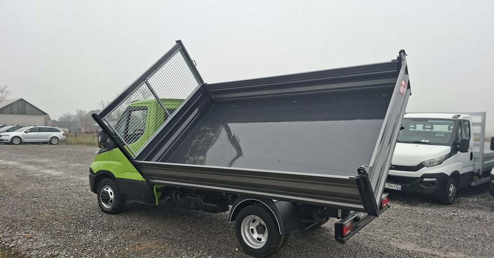 Iveco 35C13, 35C14, 35C15 - Малотоннажный самосвал: фото 3 Iveco 35C13, 35C14, 35C15 - Малотоннажный самосвал: фото 3