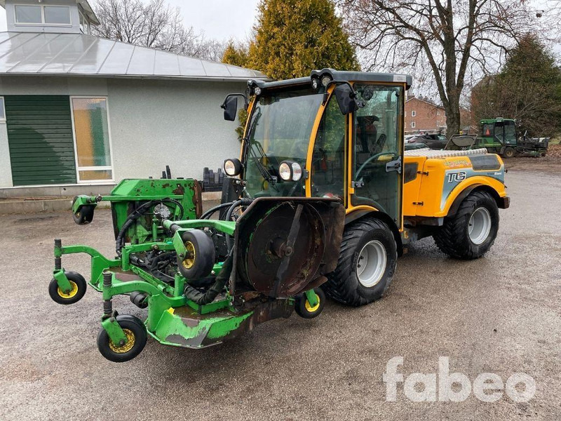 TransGiant Redskapsbärare med klippdäck (115719) - Колёсный погрузчик: фото 1 TransGiant Redskapsbärare med klippdäck (115719) - Колёсный погрузчик: фото 1