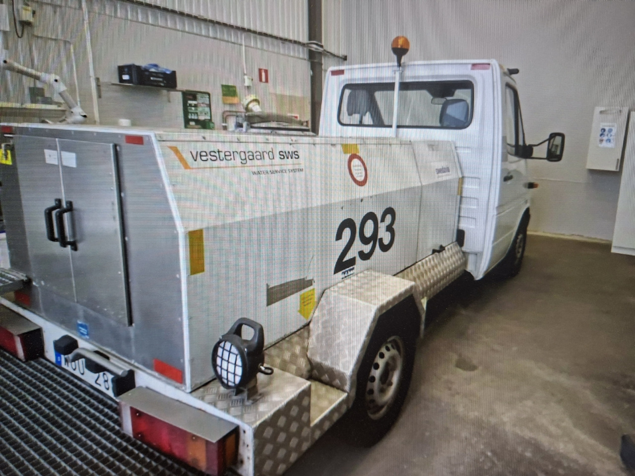 Mercedes311 CDI/30/Vestergaard WSU - Аэродромная техника: фото 2 Mercedes311 CDI/30/Vestergaard WSU - Аэродромная техника: фото 2